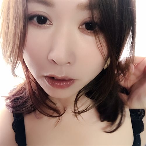 メグミ淫乱妻の画像